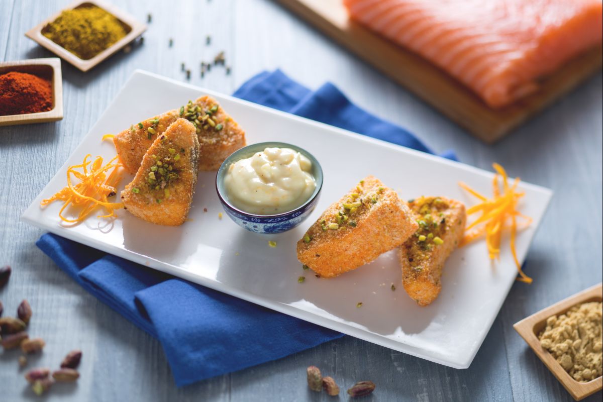 Cubinhos de salmão crocante e temperado