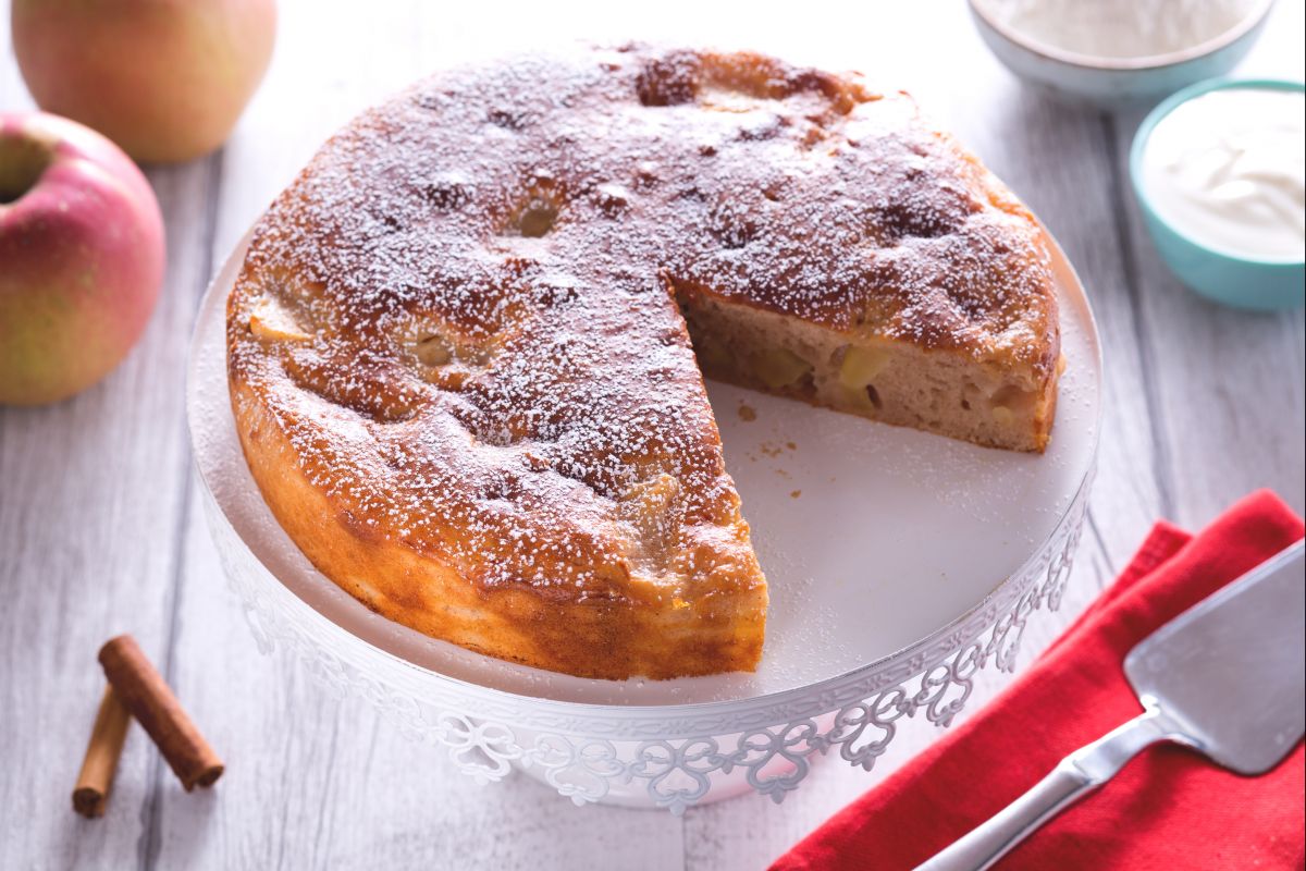 Bolo de iogurte e maçã sem ovos