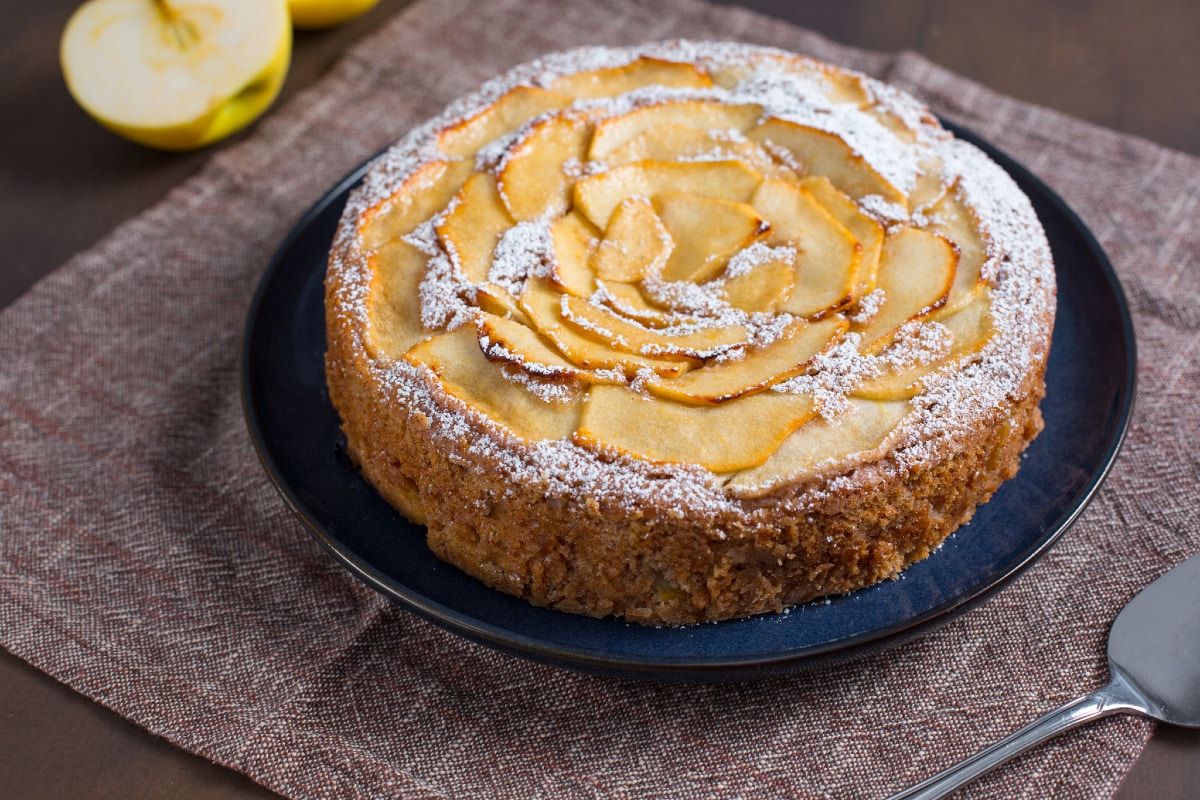 Torta de maçã com leite de aveia