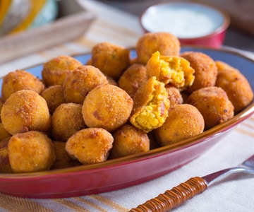 Bocconcini de abóbora, ricota e speck