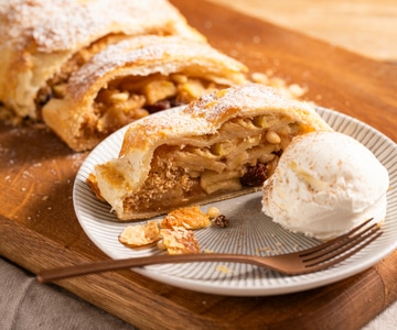 Strudel de maçã com massa folhada