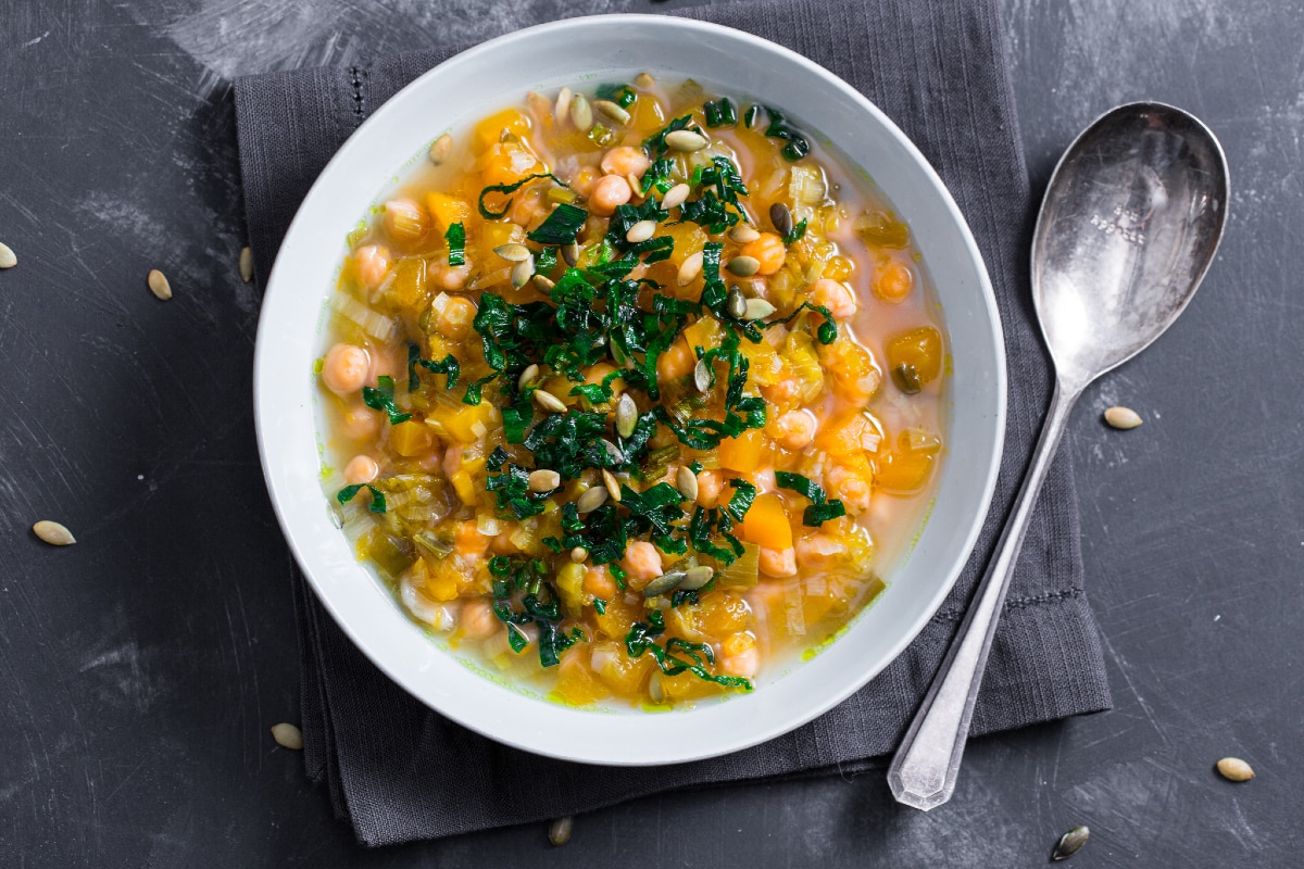 Sopa de grão-de-bico e abóbora