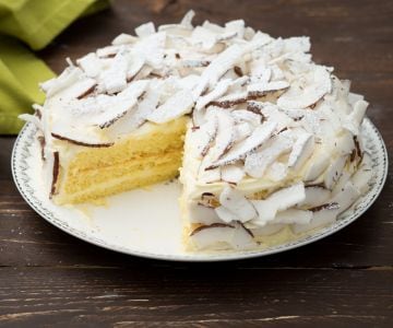 Bolo de coco e limão