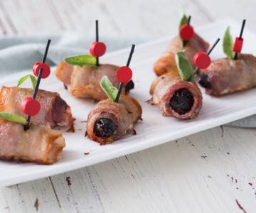 Bocadinhos de ameixa e bacon