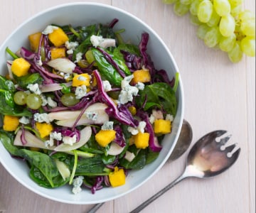 Salada de inverno com croutons de polenta