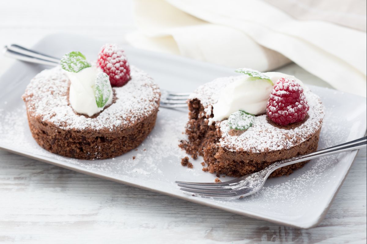 Mini capreses de chocolate e pimenta