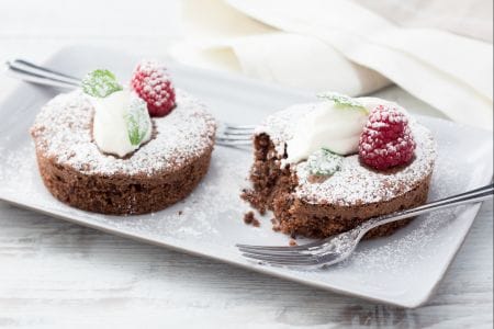 Mini capreses de chocolate e pimenta