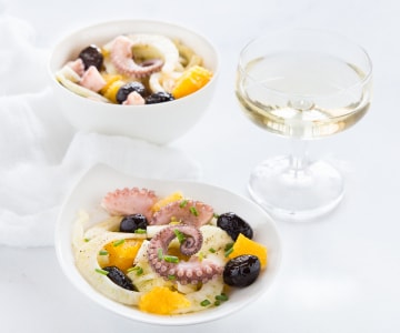 Salada de polvo com erva-doce e laranjas