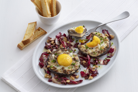 Portobello recheados com ovos e queijo