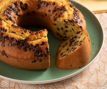 Bolo de iogurte com gotas de chocolate
