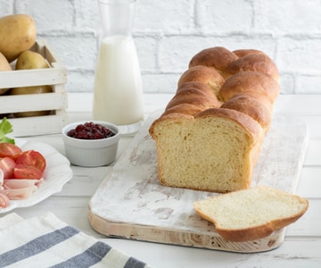 Pão brioche macio com batatas