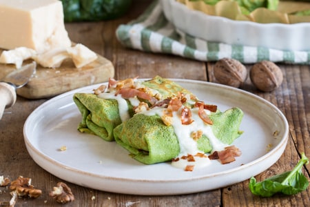Panquecas com abóbora, speck e nozes