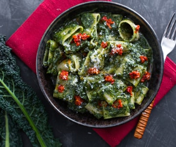 Calamarata com cavolo nero e 'nduja