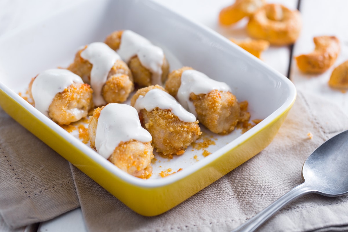 Bombinhas de frango com queijo e pimenta