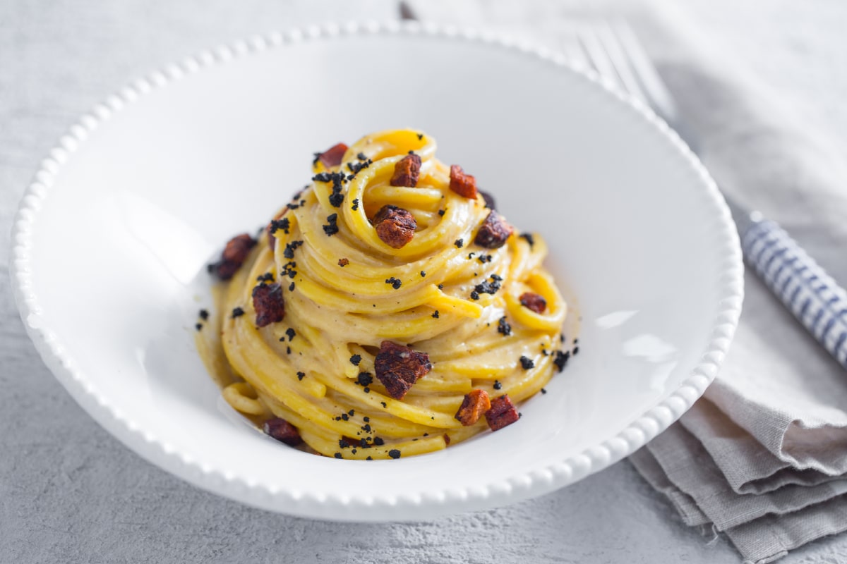 Falsa carbonara ao açafrão