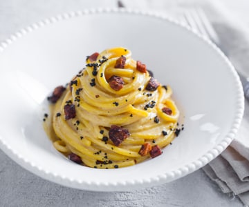 Falsa carbonara ao açafrão