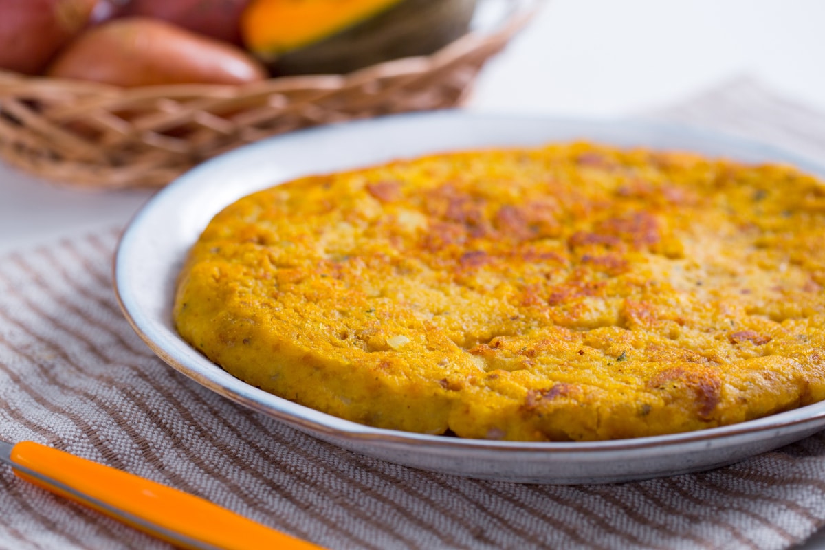 Torta de pão e legumes