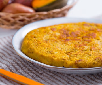 Torta de pão e legumes
