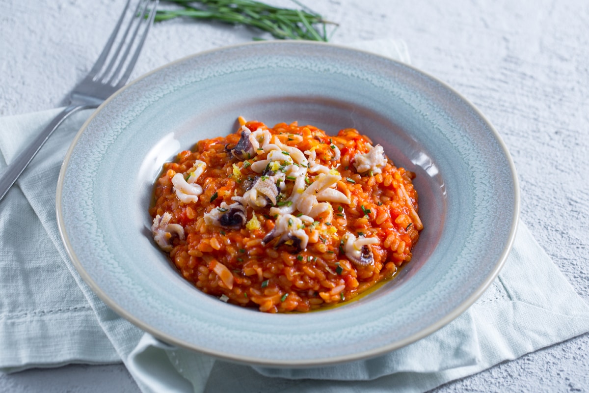 Risoto de lulas e tomate