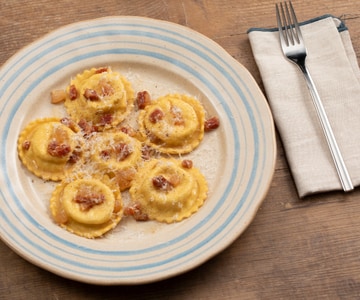 Ravioli cacio e pepe