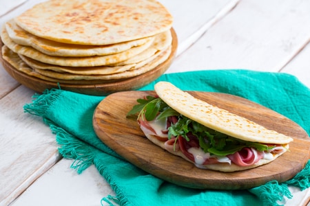 Piadina grossa romagnola