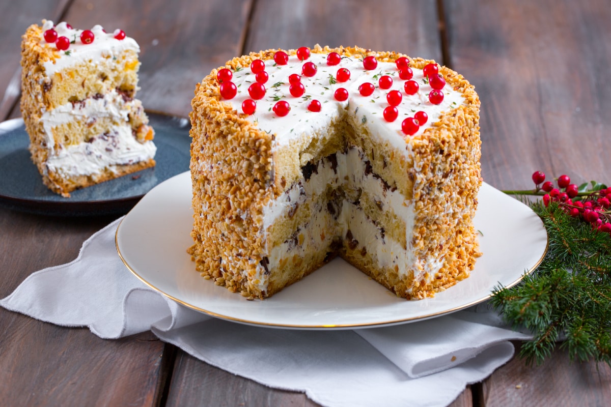 Panetone recheado com creme de leite e mascarpone