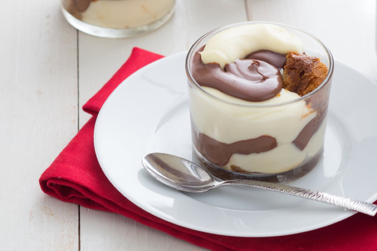 Taças de pandoro, creme e Nutella®