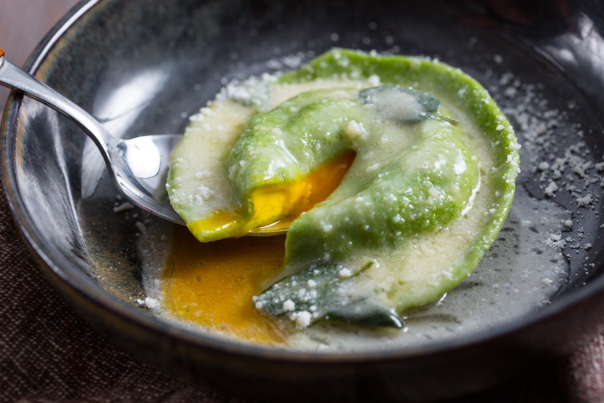 Raviolone verde recheado