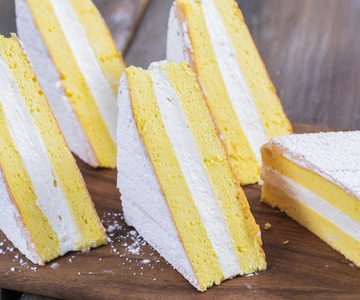 Bolo sanduíche com creme de mascarpone