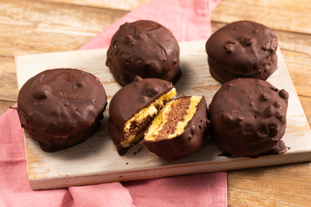 Bolo de torta de chocolate