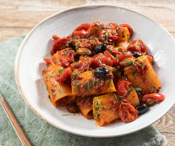 Rigatoni alla puttanesca e nduja