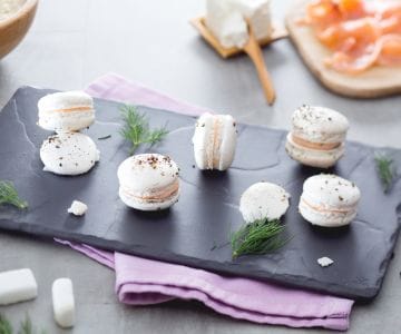 Macaron salati al salmone e aneto