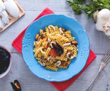 Fusilli mexilhões e lulinhas