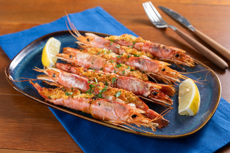 Camarões gratinados