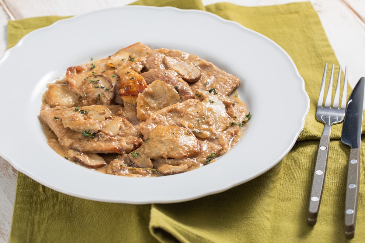 Escalopes com cogumelos porcini