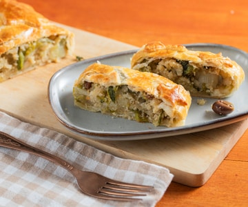 Strudel de batata e escarola com passas e pinoli
