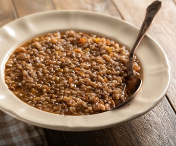 Sopa de espelta e lentilhas