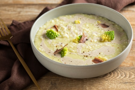 Risoto com brócolis e bagna caoda rápido