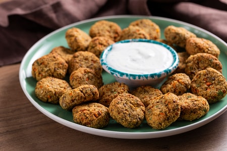 Almôndegas de lentilhas e quinoa