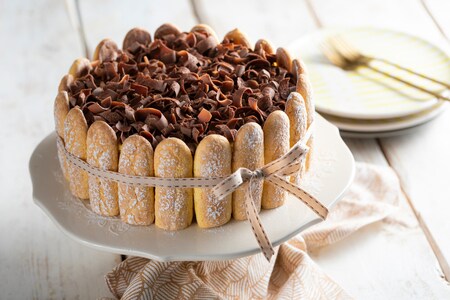 Torta charlotte alla zuppa inglese