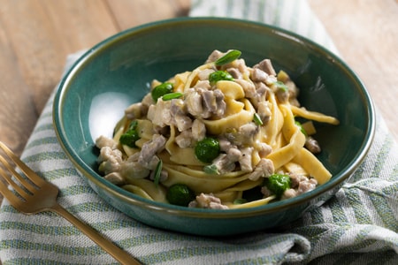 Tagliatelle ao ragu de quintal