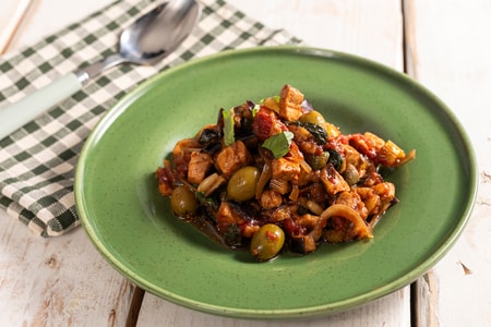 Caponata de peixe-espada