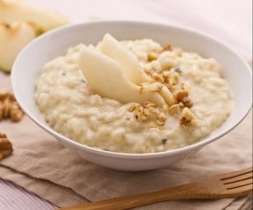Risoto com gorgonzola, peras e nozes