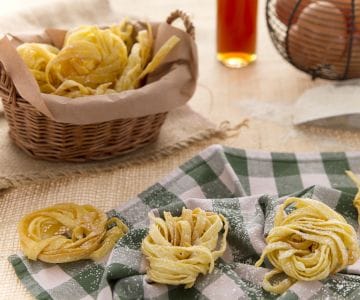 Nidi di tagliatelle dolci al Passito di Pantelleria