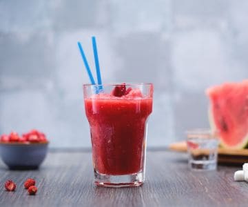 Granita de melancia, moranguinhos silvestres e Vodka
