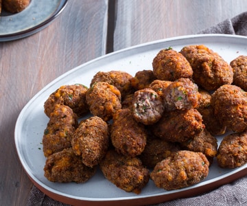 Bolinhos de carne fritos rústicos