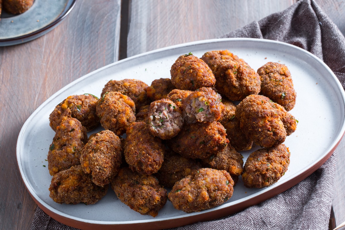 Bolinhos de carne fritos rústicos