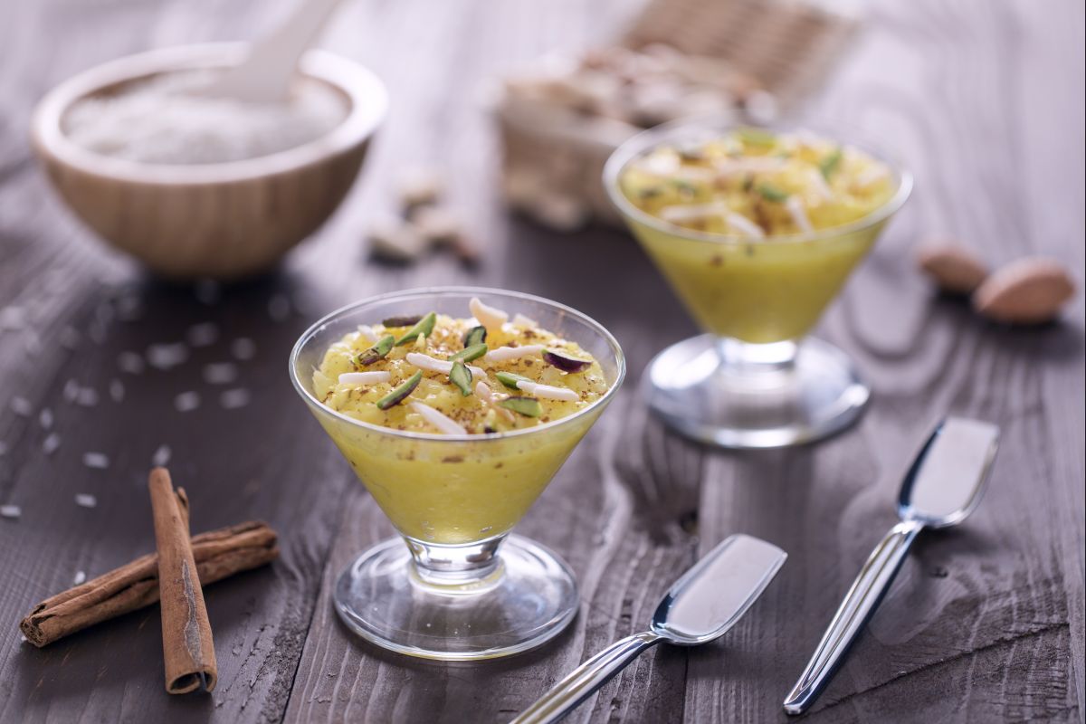Pudim de arroz com açafrão