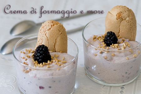 Creme de queijo com amoras