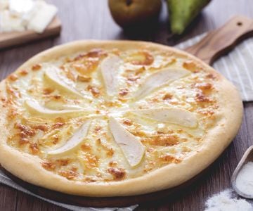 Pizza pere e brie